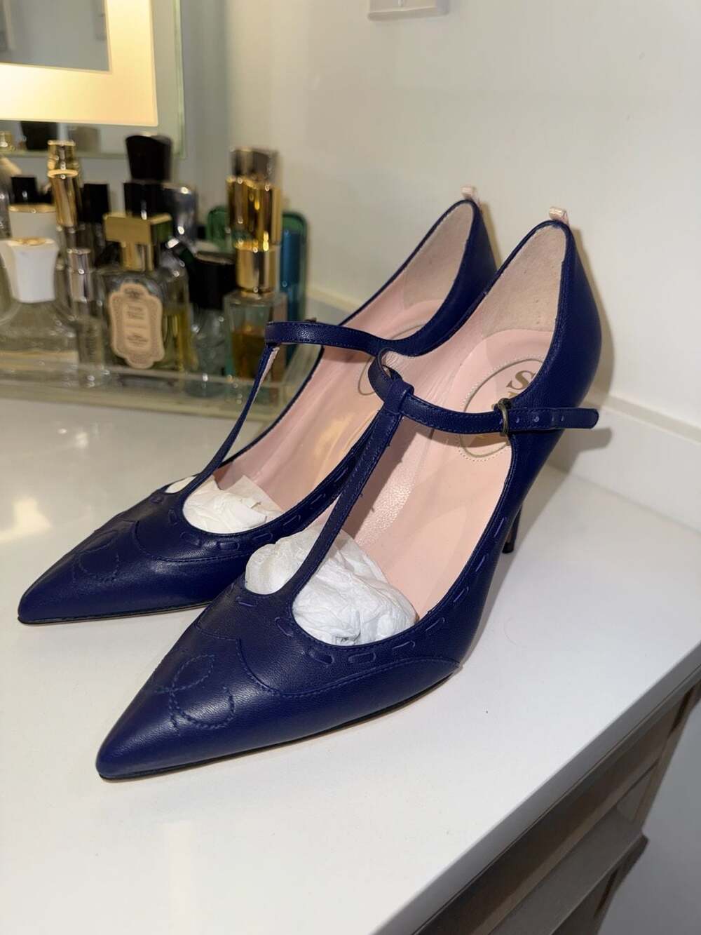 SJP Sarah Jessica Parker Navy Leather T-Strap Pointed Toe Heels Size 36 - Picture 10 of 10